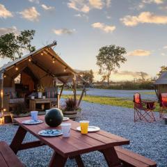 Roaring River Park's Scenic Outdoor Getaway