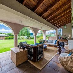 AN061 Antigua Luxury Home