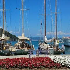 "A Ridosso" sul mare nel cuore del paese