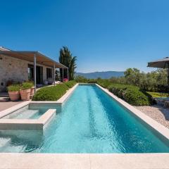 Villa Poimon