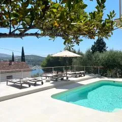 seaview apartment - villa a’more