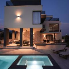 Villa Amare Apartments