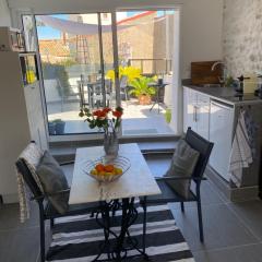 Maison de village sa charmante chambre avec terrasse