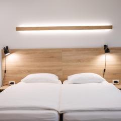 MAKS 3 Osijek Center, self check in, free parking