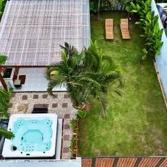 2BR BIG JACUZZI VILLA & Garden - Bali style by La perla Phuket Rawai