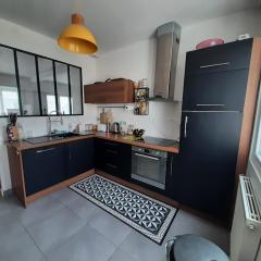 chambre dans maison place du commando, bord de mer