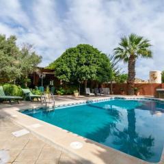 Elegant Villa in Playa Honda with Private Pool