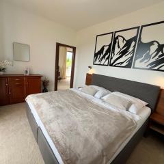 Tri Štíty Apartment with Tatra View Terrace