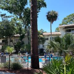 3068 Seascape - Stunning Views!! Deck with Pool Access, Easy Access to Beach &, Shops