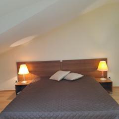 Family Studio 407, Villa park