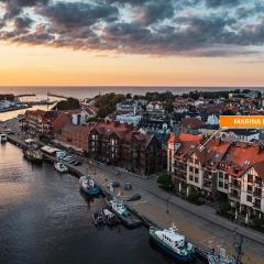 Bulwar Portowy, Sun & Snow