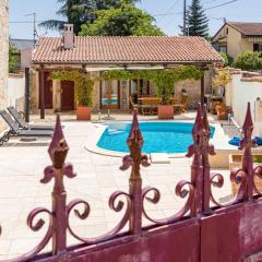 Rustic Villa Diana with pool near Rovinj