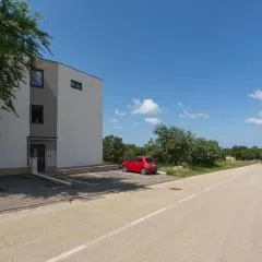 Awesome Apartment In Zbandaj With Wifi