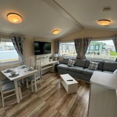 Golden Palm Resort - The Pearl - Coastal Caravan Breaks