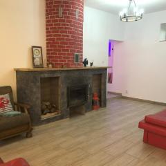 Apartament w Stegnie nad morzem na 10 osób. Sauna. Duży salon. Kominek.