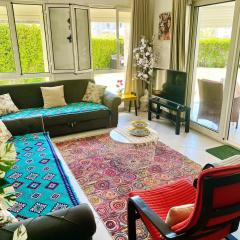 شاليه بحديقه قريه Amwaj الساحل الشمالي