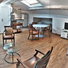 "Le Colombier"-Meublé de Tourisme 3 étoiles -Résidence "Les Logis de Béziers"-Garage optionnel-Cœur de ville-Plages à 16km !