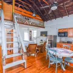 New Coastal Rose - Bright Loft with High Ceilings