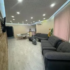 Sunny & Stylish Apartment