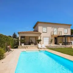 Nice Home In Sauveterre