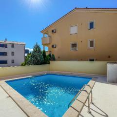 Cozy Apartment In Liznjan