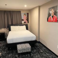 Broadway and Main Hotel