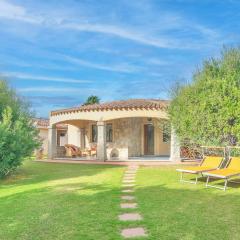 Villas with air conditioning and private outdoor area just 400 meters from the beach