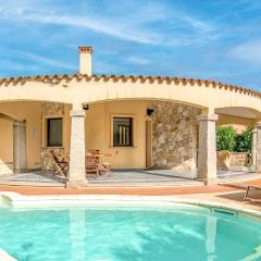 Villas with private pool just 400 meters from the Costa Rei - beach