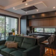 Emerald Stone Apartment Varkiza