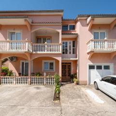 Amazing Apartment In Biograd Na Moru