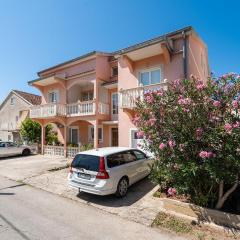 Lovely Apartment In Biograd Na Moru