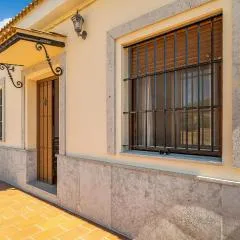 Lovely Home In Minas Del Castillo De