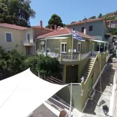 Kalderimi 'Olive Green' Traditional House