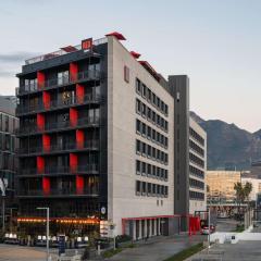 Radisson RED Hotel V&A Waterfront Cape Town