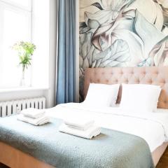 HOUSEHOST Apartment: Łazarza street