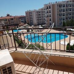 Двустаен апартамент "Аква Дриймс" с 300 м до море