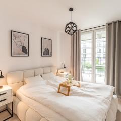 Grzegórzki Apt - Balcony, AC, Shops&Tram nearby - by Rentujemy