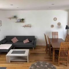 Maison de ville conviviale avec terrasse