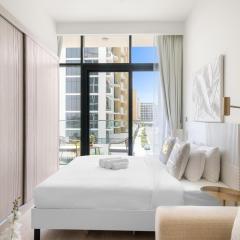 Lovely Studio with Gym, Pool and BBQ Facilities