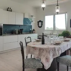 2 Bedroom Cozy Apartment In Bagheria