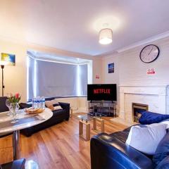Cosy 2-bed apartment with free parking & ramp access