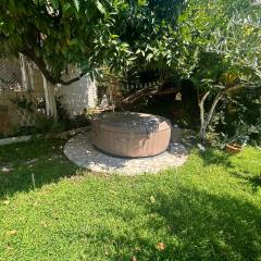 Garden Antique with Bubble Spa