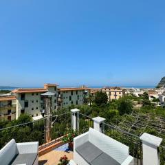 YourHome - La Famiglia Apartment