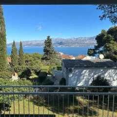 "Silente" Cozy Two-bedroom Apartment with view
