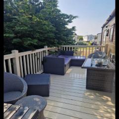 Modern caravan elm crescent Lyons robin hood