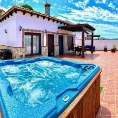 Elegant Villa with Jacuzzi in Canillas de Albaida
