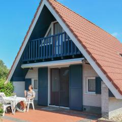 Dike House Affordable 6-Person Holiday Home Near the Sea Dike