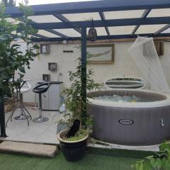 Studio climatisé avec spa privatif