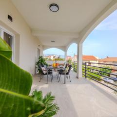 Luxury apt near beach w big terrace and sea view