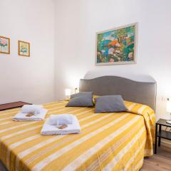 Borgo Santa Croce Apartment by Mamo Florence